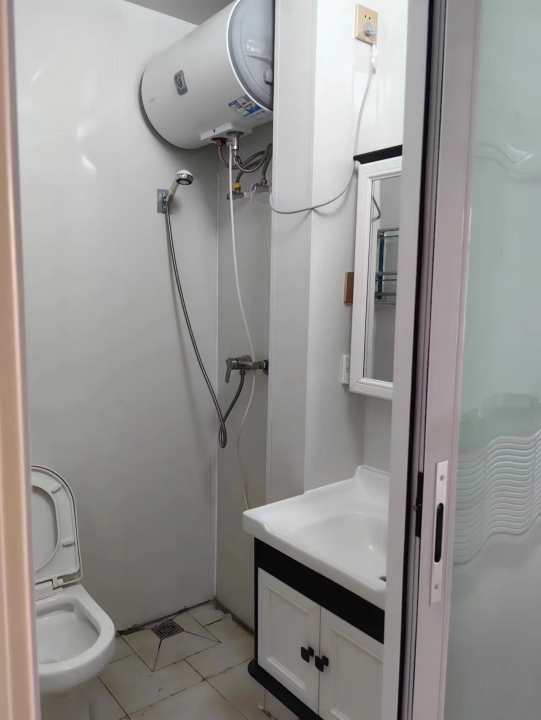 出租实验二小附近楼房