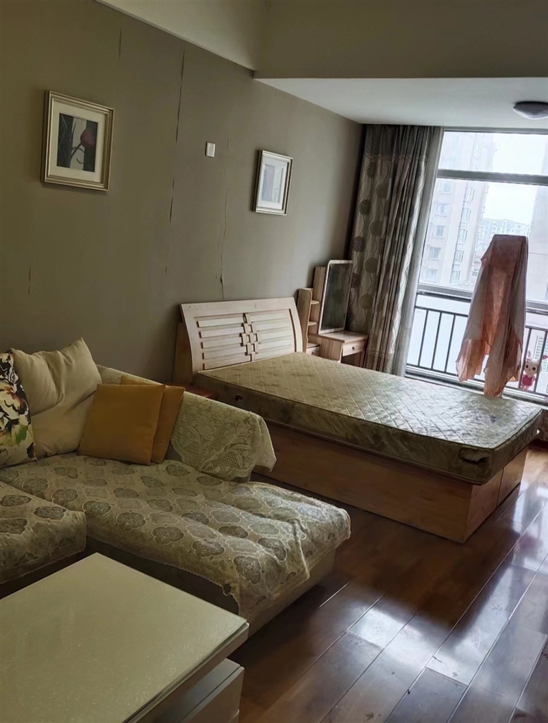 个人出租府东苑公寓楼