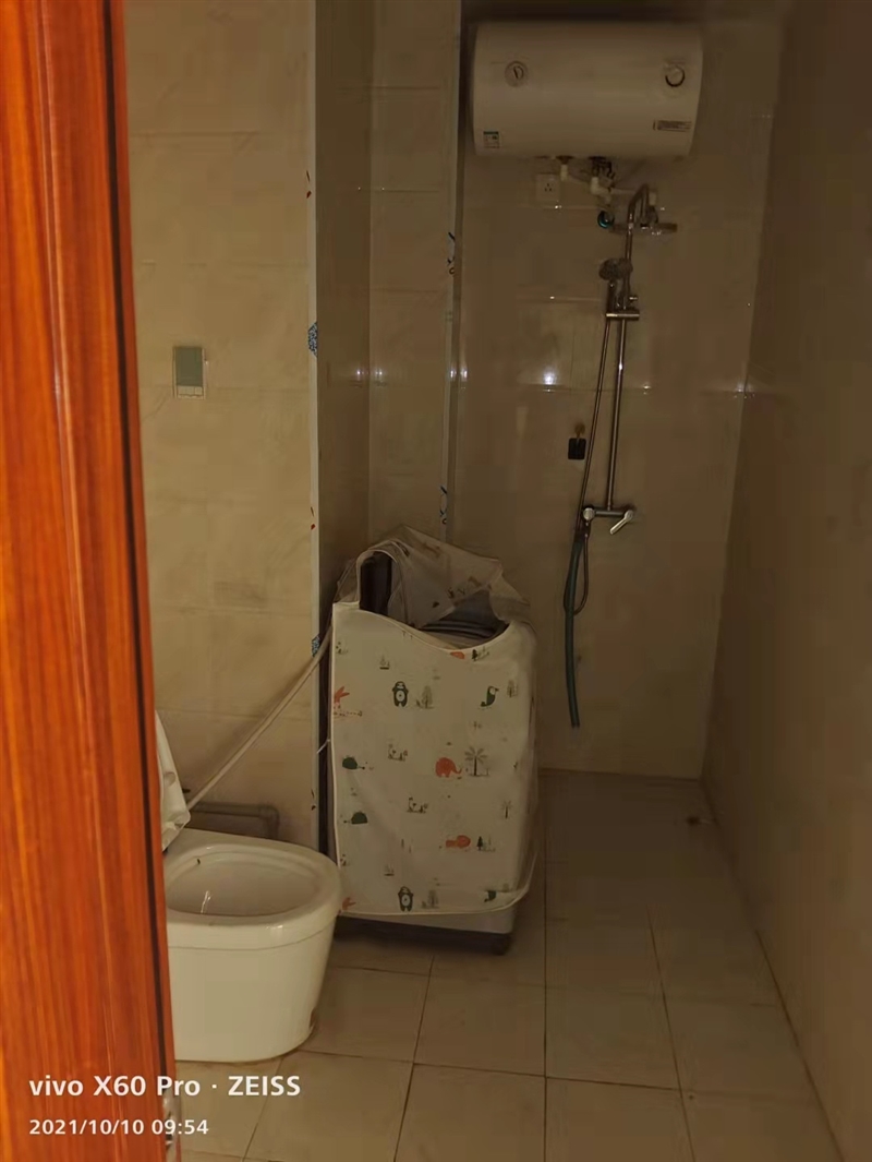 城东双语附近临近掖县公园两室一厅精装电梯公寓南向