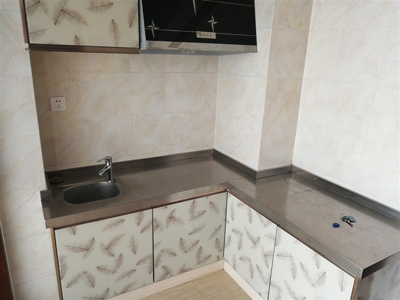 城东双语附近临近掖县公园两室一厅精装电梯公寓南向