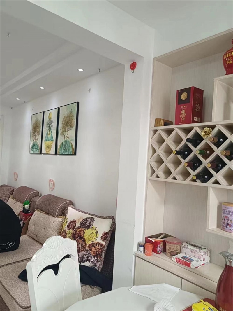 恒通市场附近最便宜的电梯房