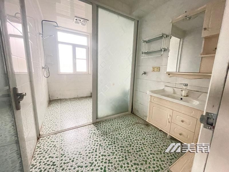 3玉皇学区,城市俪景电梯房,仅售55万
