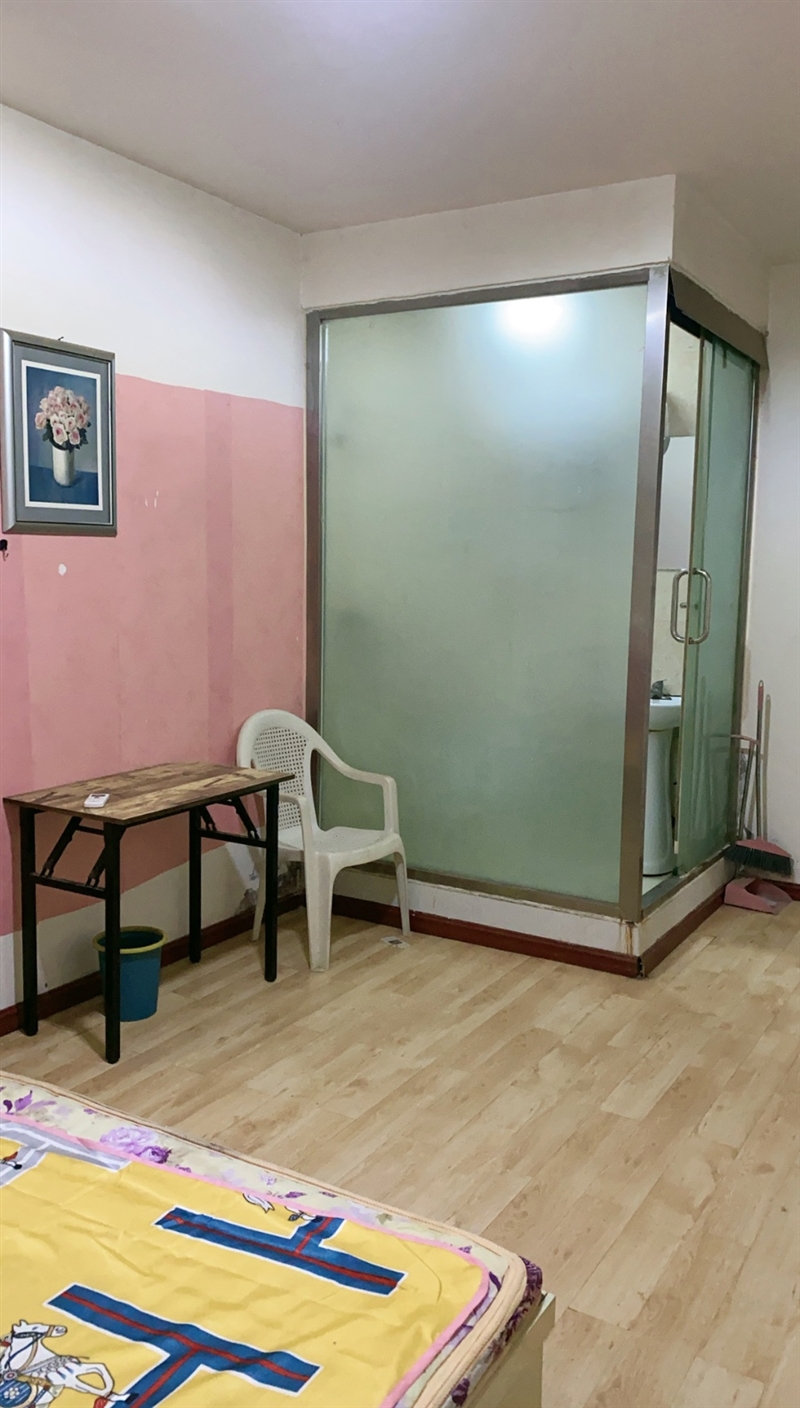 西关个体车站与霸力大厦附近公寓单间出租