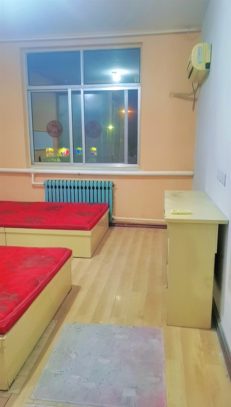 西关个体车站与霸力大厦附近公寓单间出租