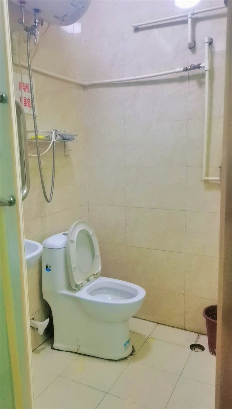 西关个体车站与霸力大厦附近公寓单间出租