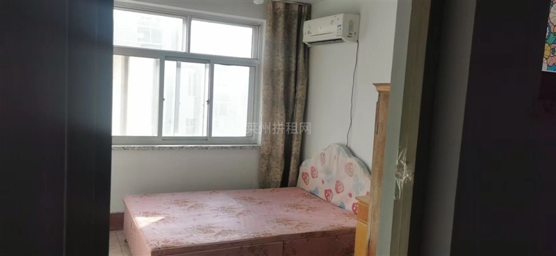 科技广场南边,精装修,带家具家电,拎包入住