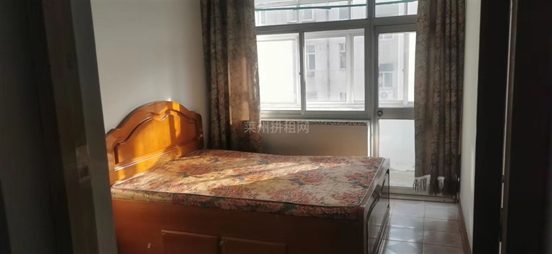 科技广场南边,精装修,带家具家电,拎包入住