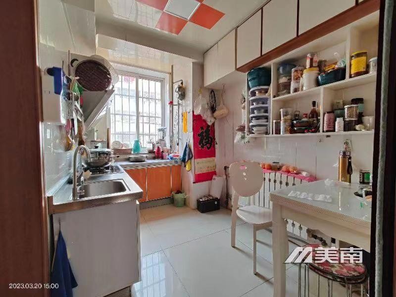 3坊苑东区低楼层,双语学区有学位,新换家电,拎包入住