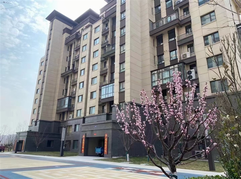 3实验学校旁电梯房,4440起选房送车位,支持0首付