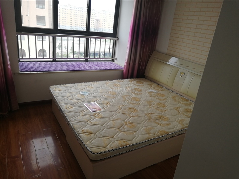 城西卡地亚,精装电梯房,带家具家电,拎包入住