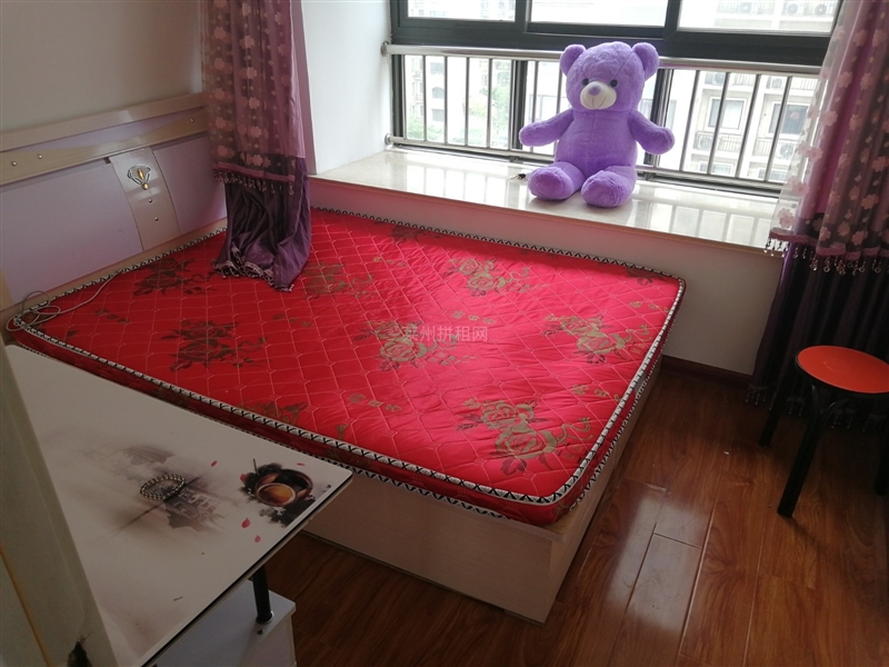 城西卡地亚,精装电梯房,带家具家电,拎包入住