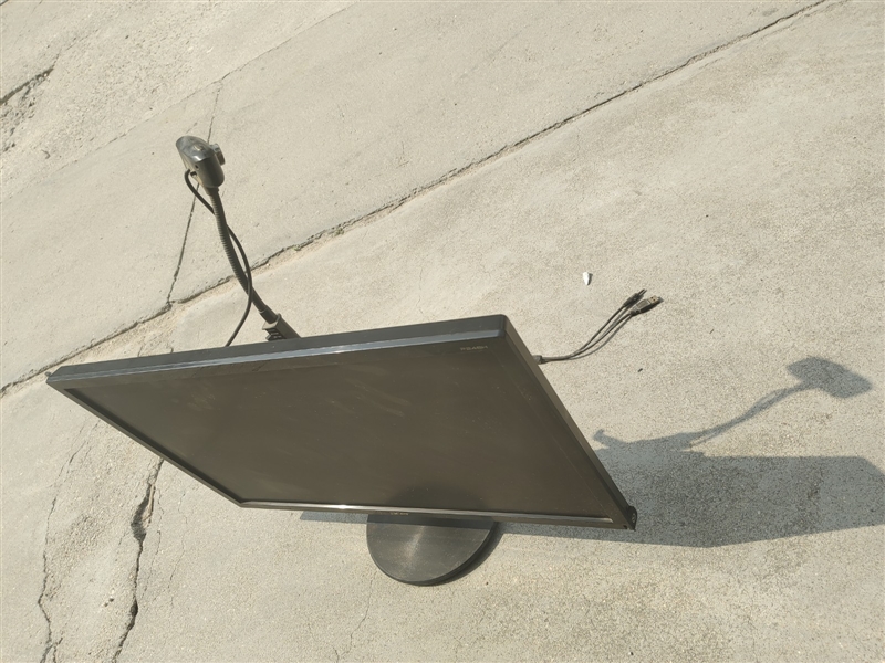 二手液晶显示器便宜处理了