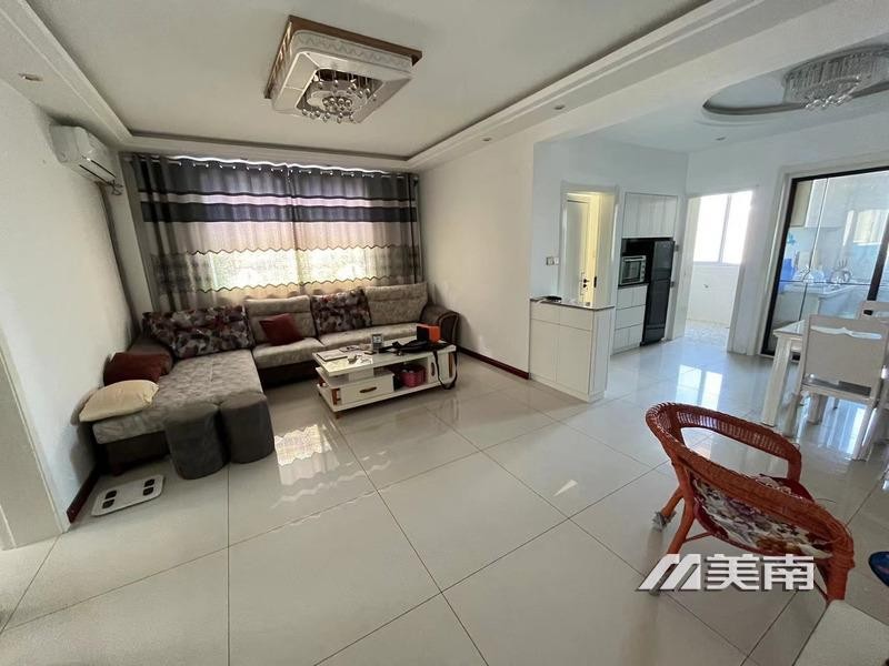 3 城东步梯三楼,精装少住,带小房车库,仅售 39 万 8