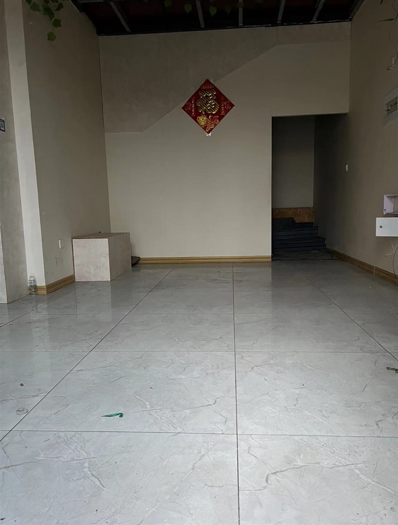 晟龙时代广场商铺一间上下两层