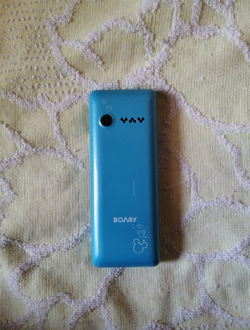 转让一块拆封未用的直板手机