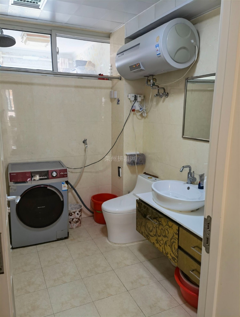 市中心,鼓楼街一小附近,精装电梯房,带家具家电,拎包入住