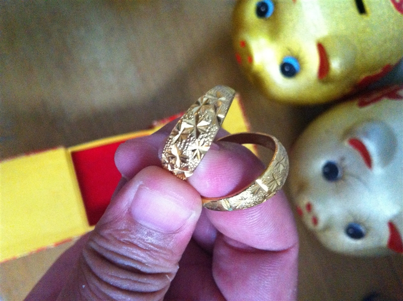 甩金首饰三件套再送一块和田玉!