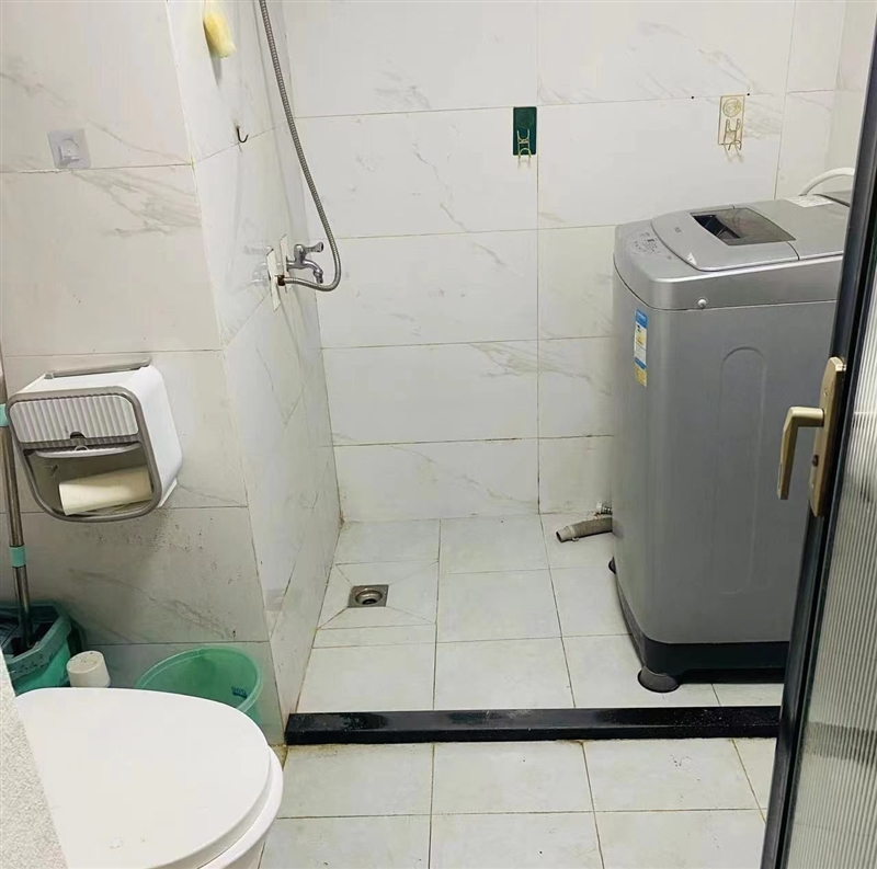 瑞莱首都两室复试公寓,南北通透,拎包入住,家具家电齐全好