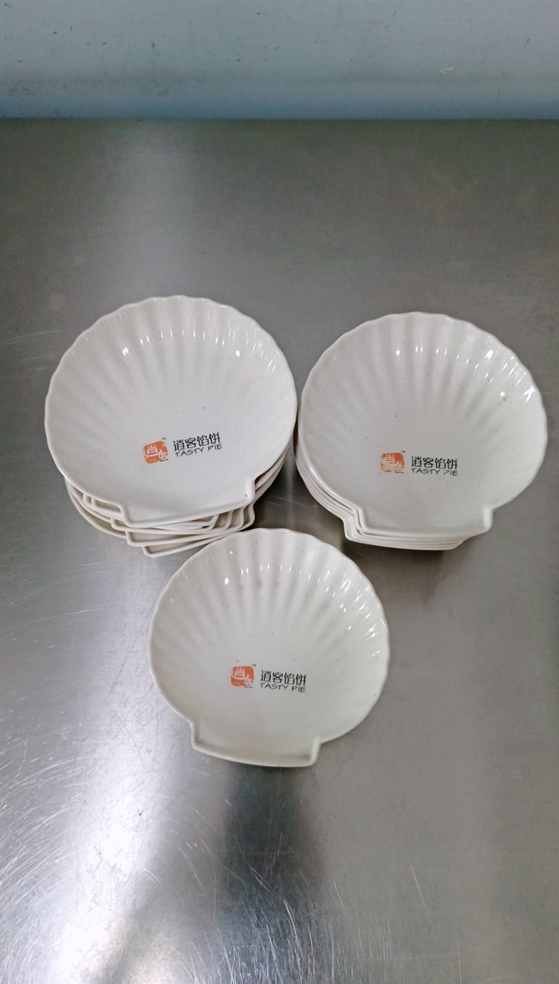 出售9成新快餐店用品