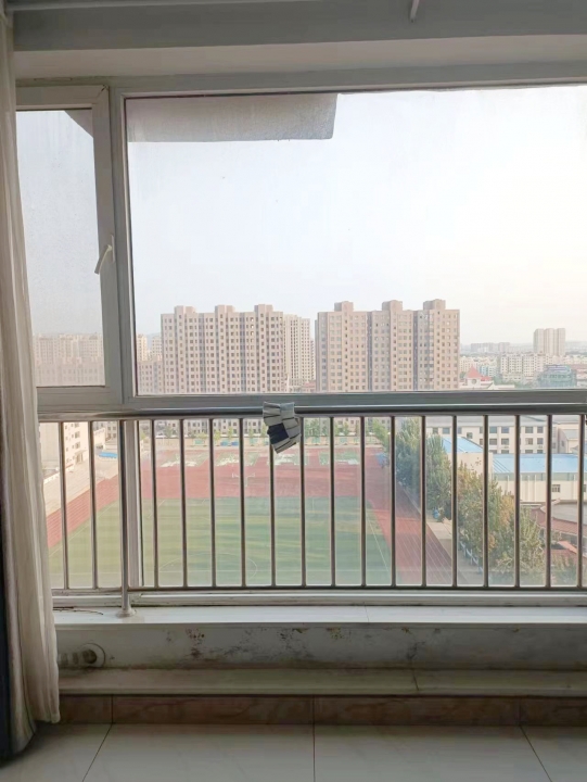 出租双语教育大厦1216室