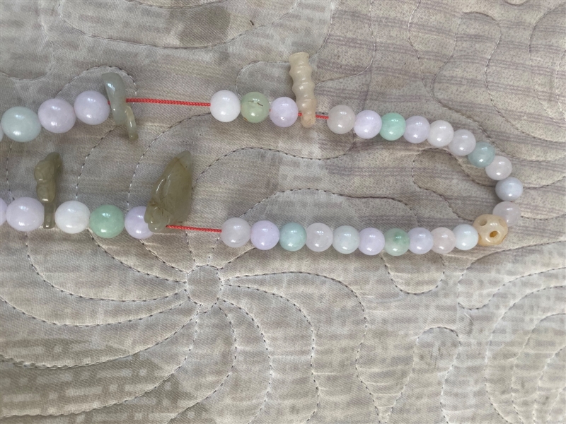 翡翠珠子加生肖猪,貔貅吊坠