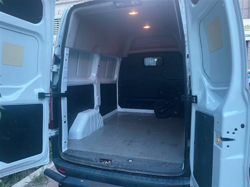 出售个人一手全顺