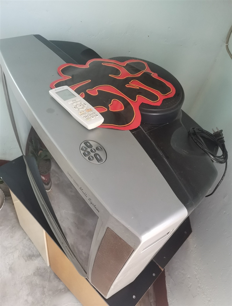 出售:29英寸康佳彩电