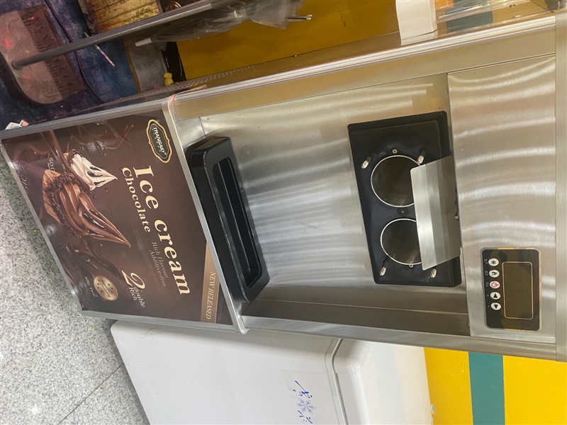 出冰淇淋机
