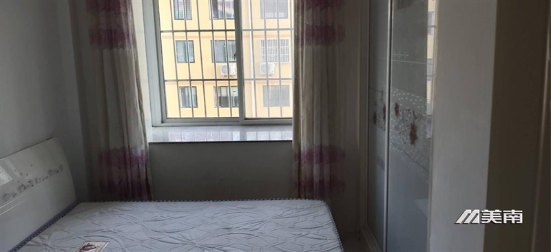 府林家园 中层 精装三室家电齐全月租1200元