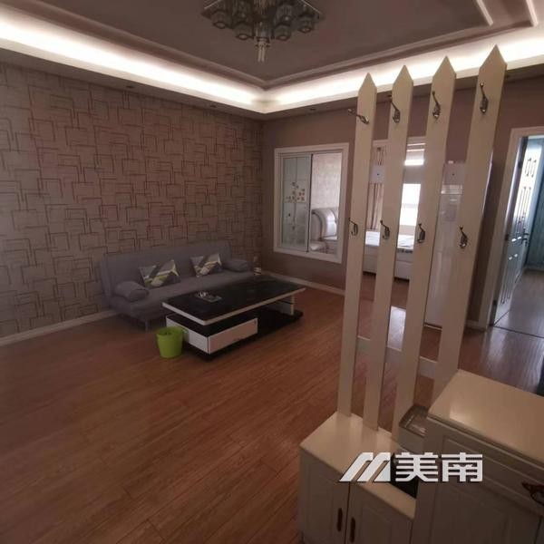 梅苑华庭电梯中层家电齐全月租1500元
