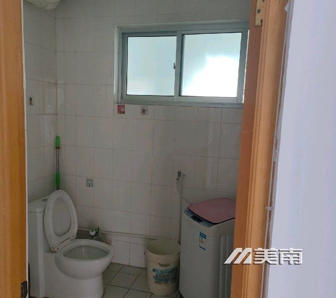 奥城国际附近中层家电齐全月租1200元