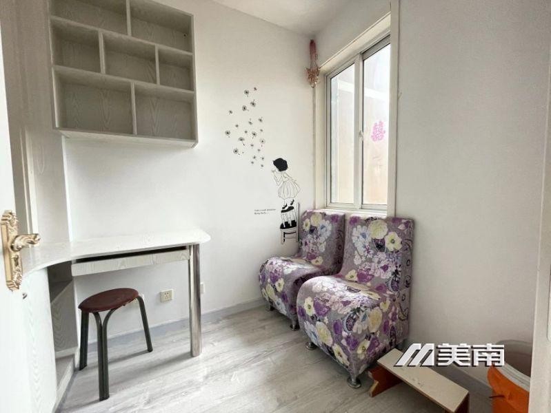 吉祥家园中层精装三室家电齐全拎包入住月租1100元
