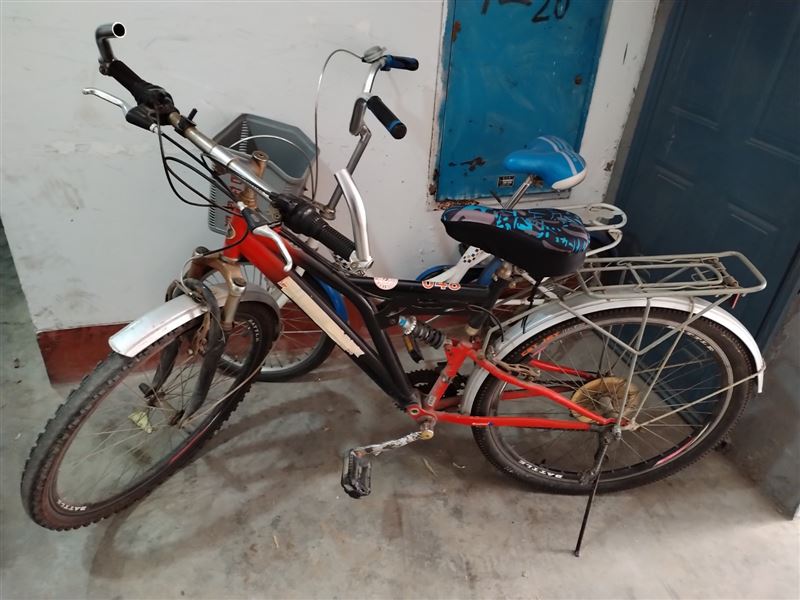 二手自行车两辆