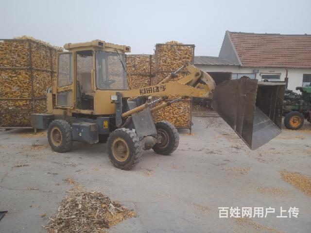 种地用的小铲车