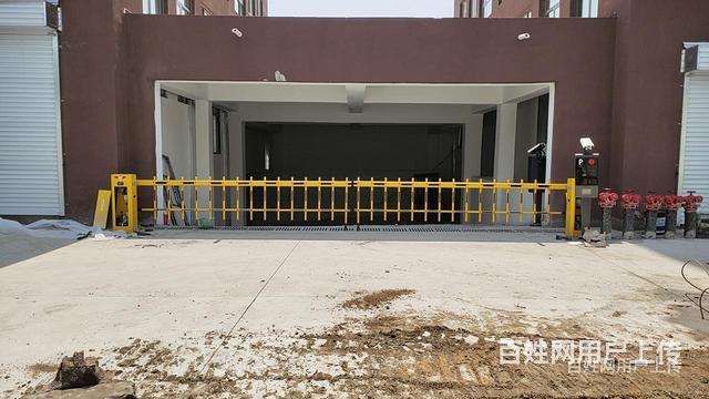 ★★温县番田镇广告道闸多钱一台★