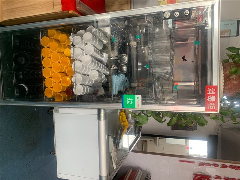 出售品牌纳柏顿毛巾消毒柜,