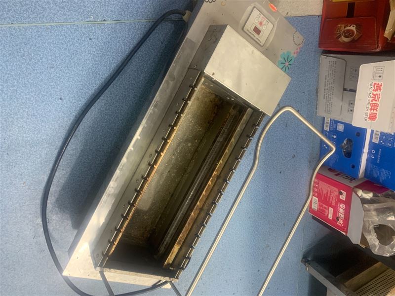 紧急处理自动翻转电烤肉串炉