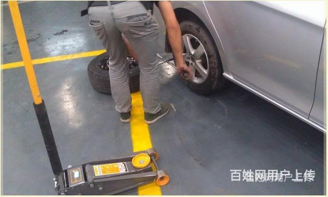 ✭♒迭部县汽车搭电24小时服务道路救援拖车✵