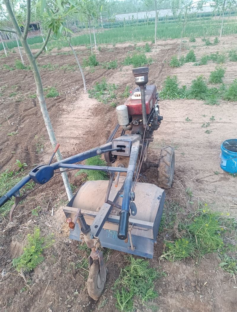 175手扶旋耕机