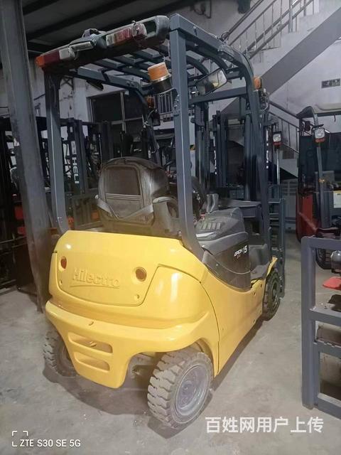 龙工小铲车
