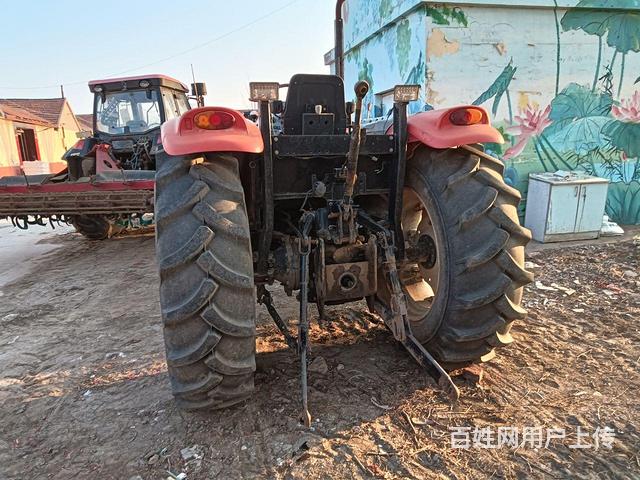 乐星100马力两驱拖拉机