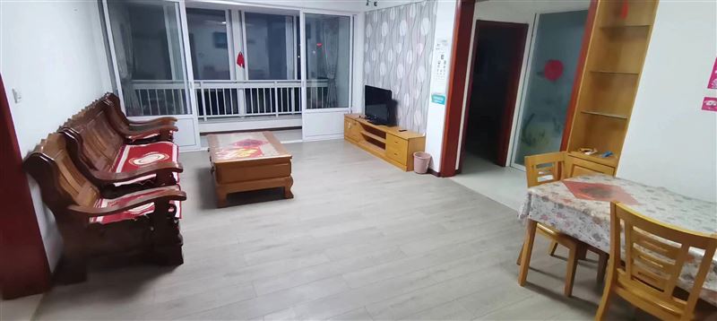出租人民医院西楼房