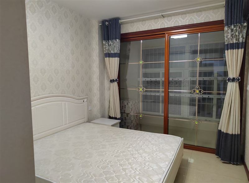 万通市场附近精装婚房整租