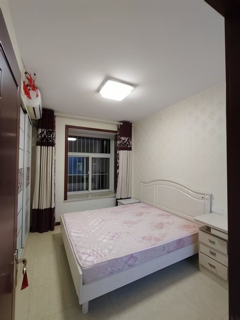 万通市场附近精装婚房整租