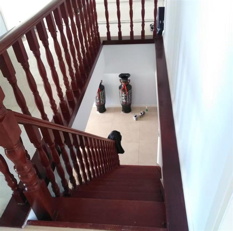 出售颐和山庄一二楼复试