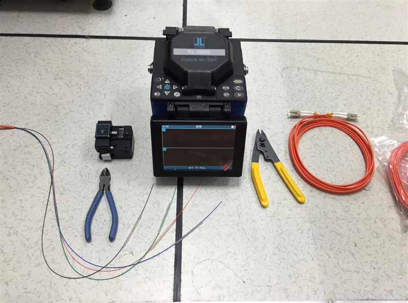 程控电话交换机安装:13370551159集团电话维修,内线电话分机免费通话
