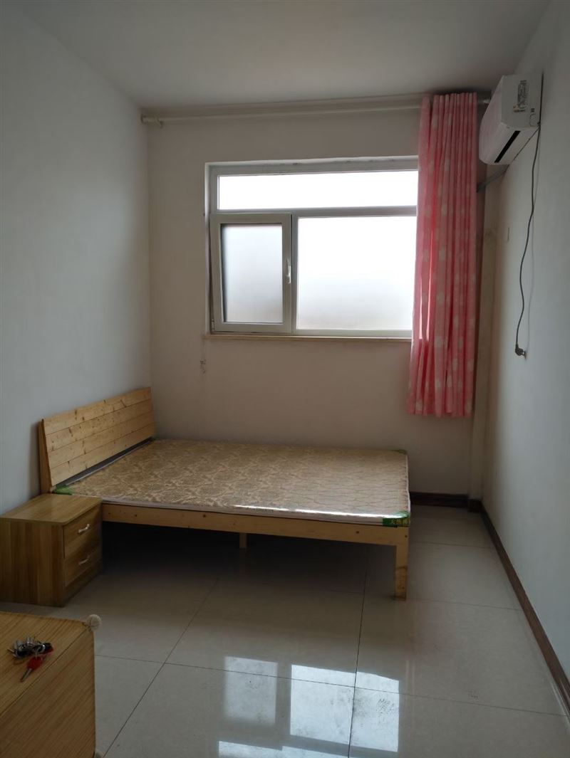 北关街路北单间公寓出租