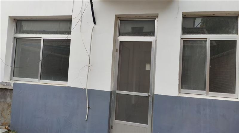 市区干休所二层楼,两间把头,