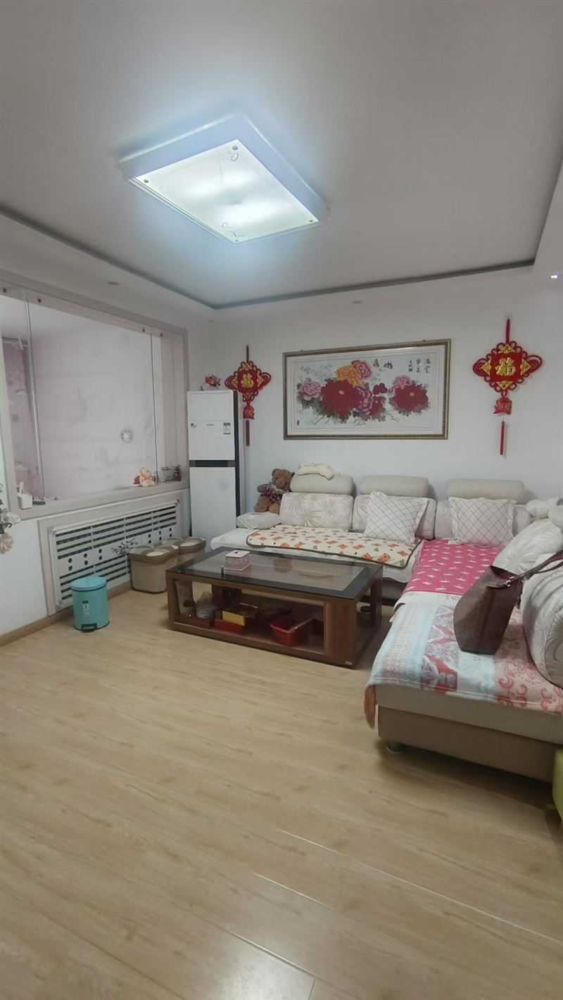 ,双语稀缺一楼带大院子