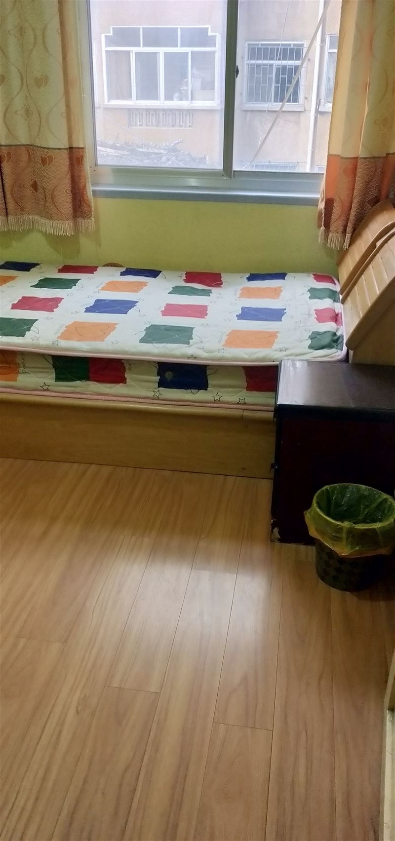 一小学区房出租